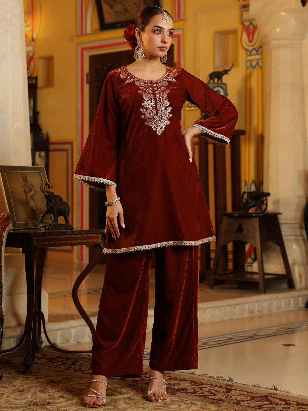 Janasya Women's Brown Velvet Yoke Zari Embroidered Straight Co-ord Set