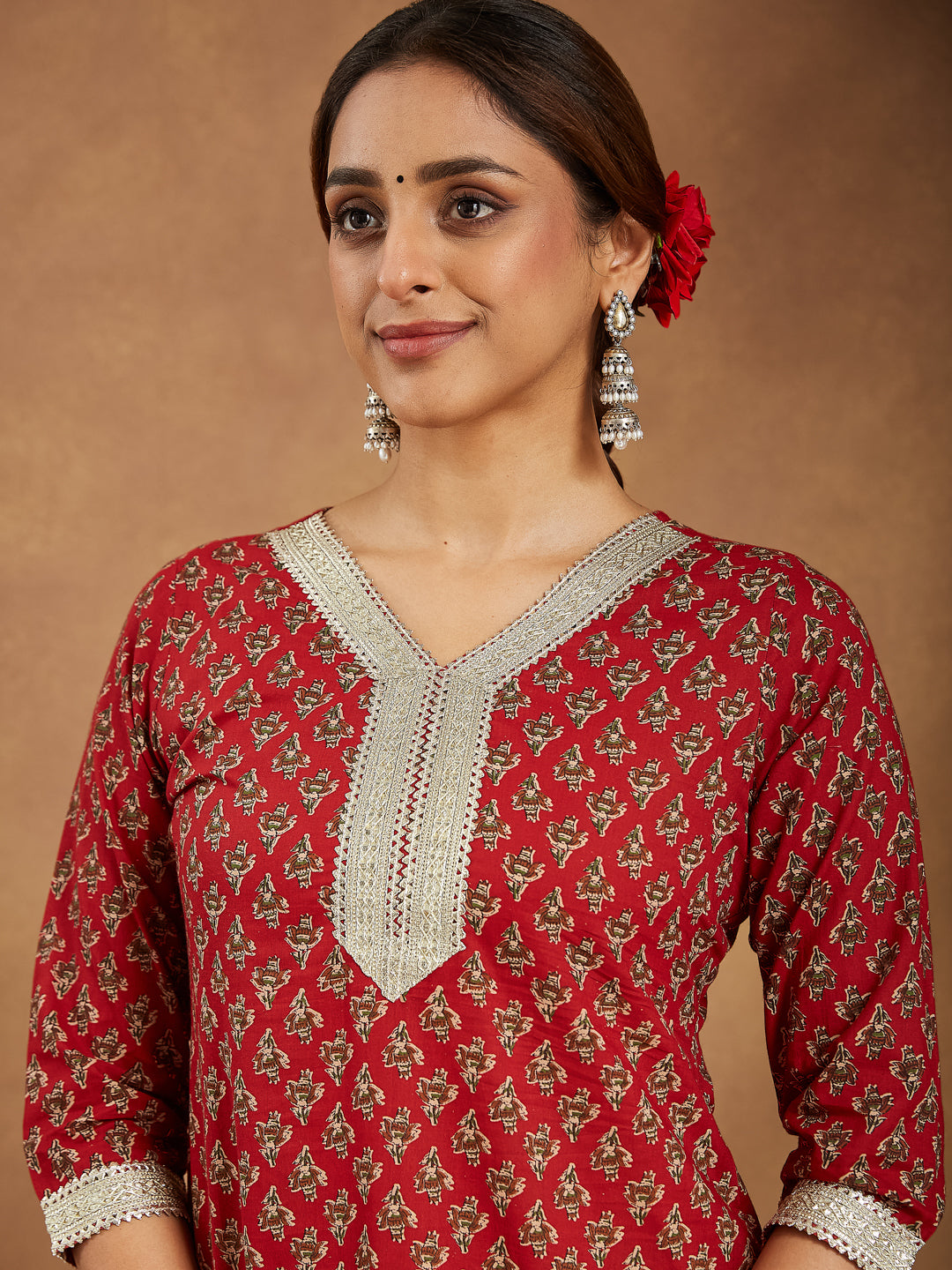 Janasya Women's Maroon Pure Cotton Embellished Floral Printed Straight Kurta With Pant Set - qivii