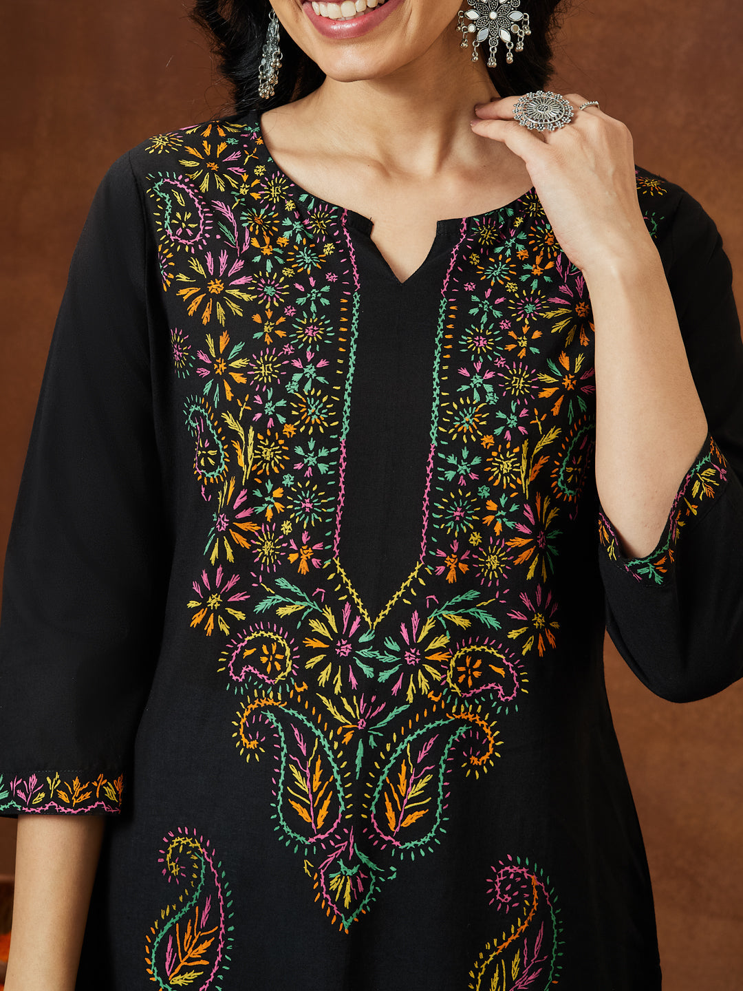 Janasya Women's Black Pure Cotton Paisley Printed Straight Kurta Set - qivii