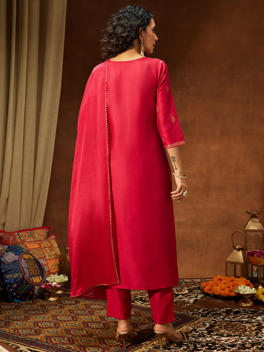 Janasya Women's Pink Silk Blend Gold Foil Printed Straight Kurta Set