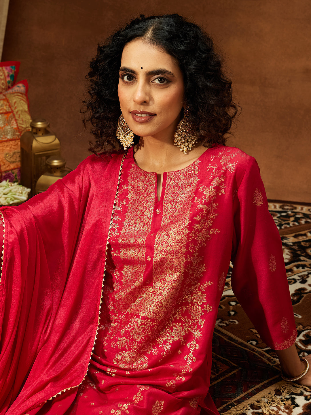 Janasya Women's Pink Silk Blend Gold Foil Printed Straight Kurta Set