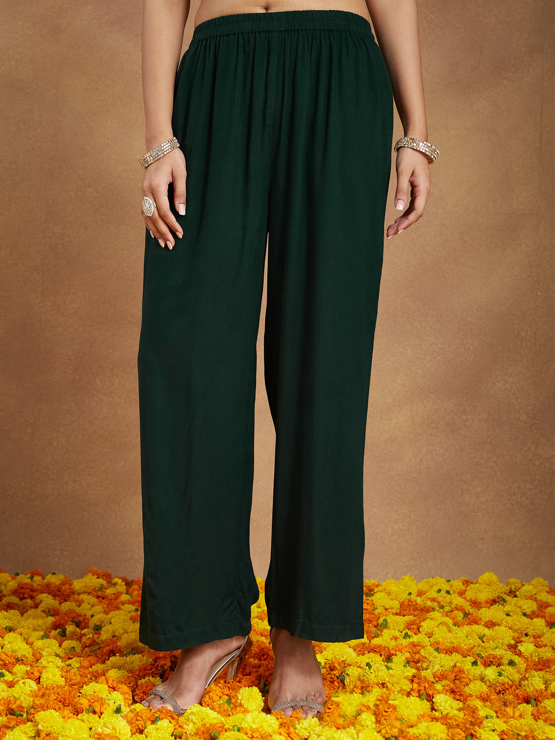 Janasya Women's Dark Green Rayon Embellished Foil Printed Straight Kurta Set - qivii