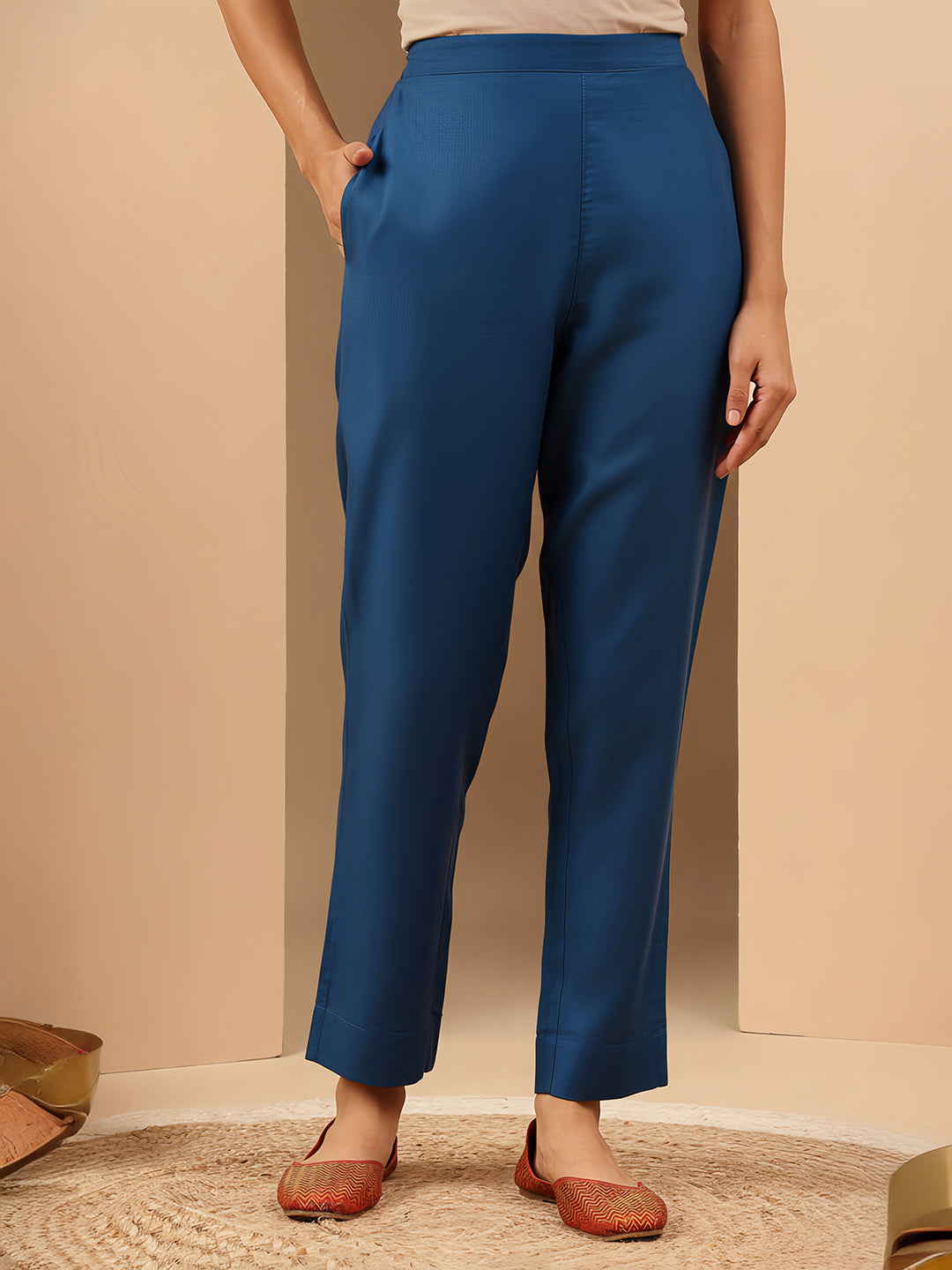 Janasya Women's Teal Blue Silk Blend Ethnic Gold Printed Straight Kurta Set