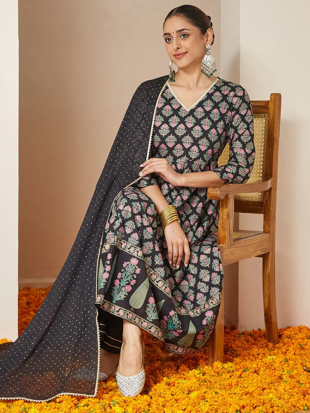 Janasya Women's Black Rayon Foil Printed Anarkali Kurta Set