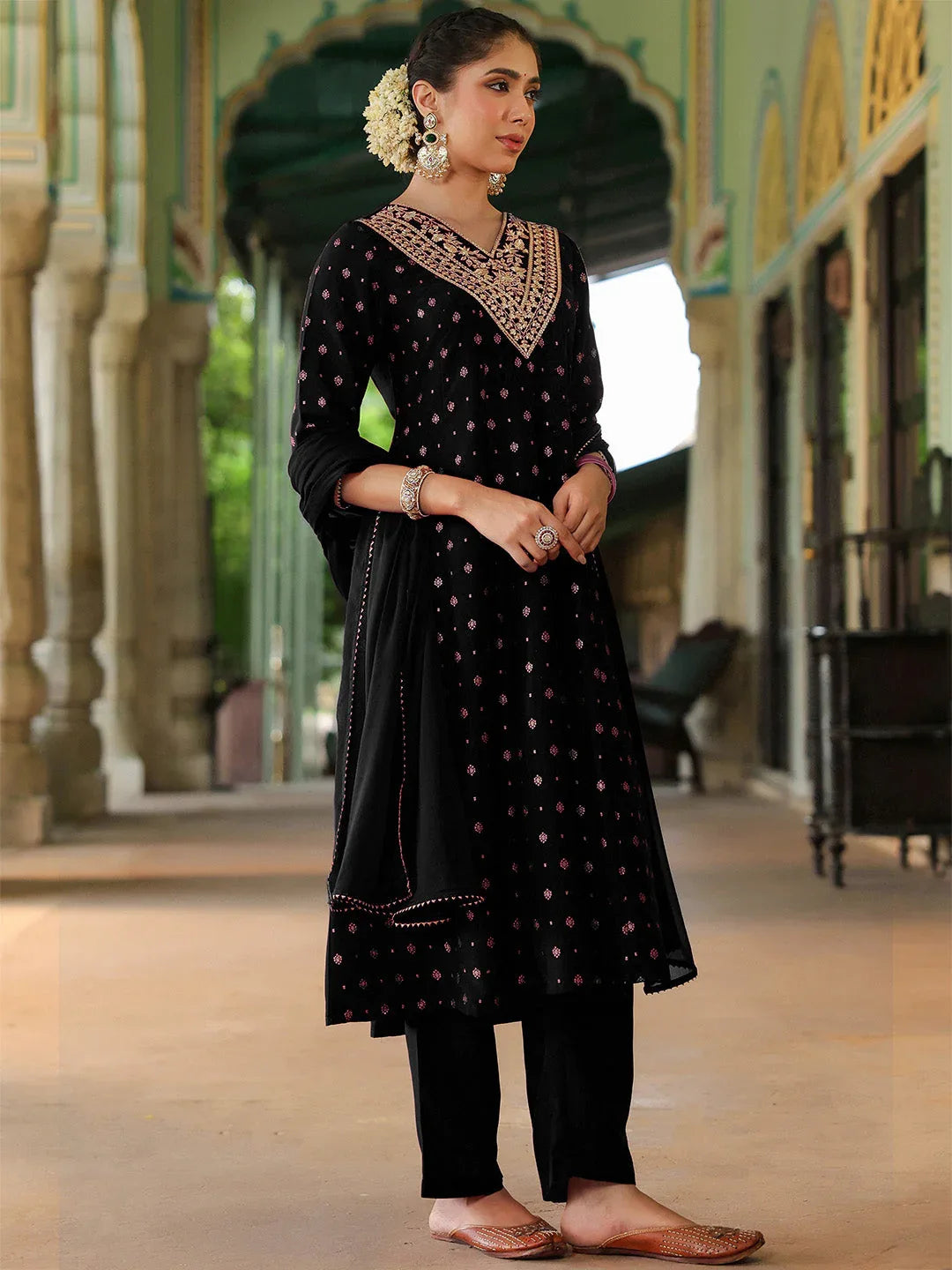 Janasya Women's Black Silk Blend Zari Yoke Embroidered Gold Printed Anarkali Kurta Set