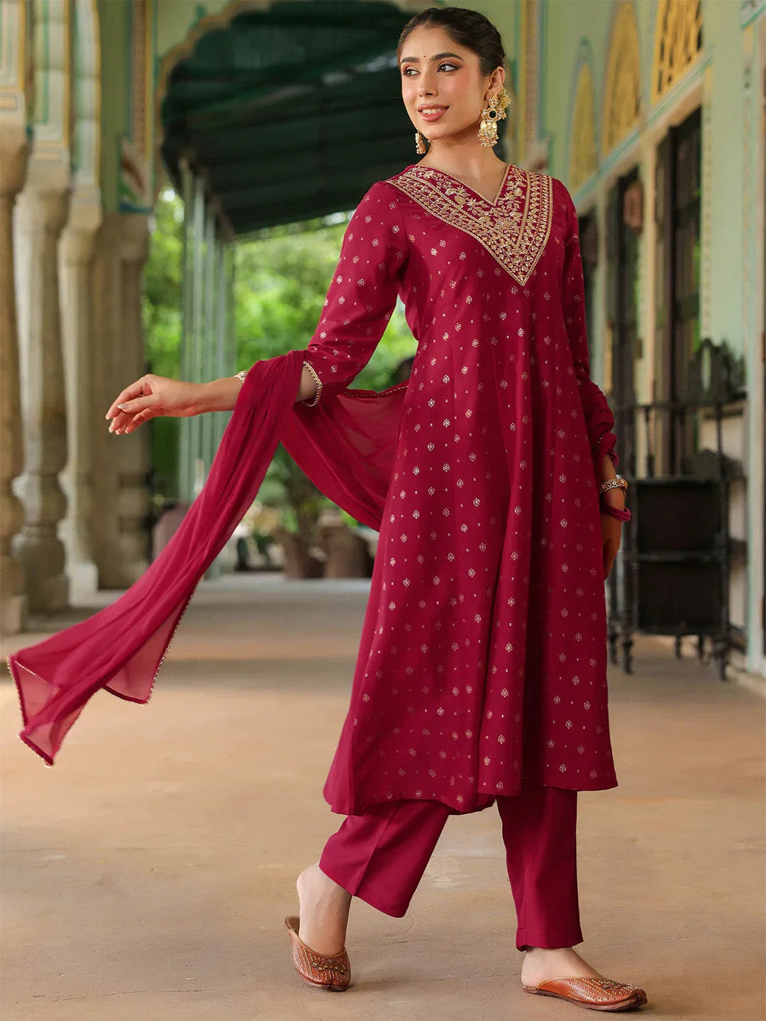 Janasya Women's Pink Silk Blend Zari Yoke Embroidered Gold Printed Anarkali Kurta Set