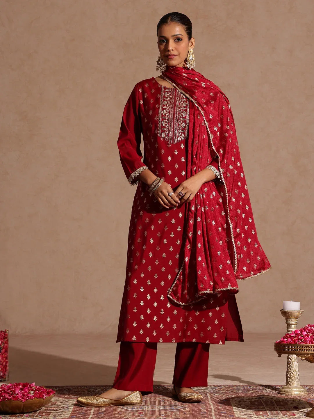 Janasya Women's Maroon Chanderi Silk Zari Yoke Embroiderde Gold Printed Kurta Set