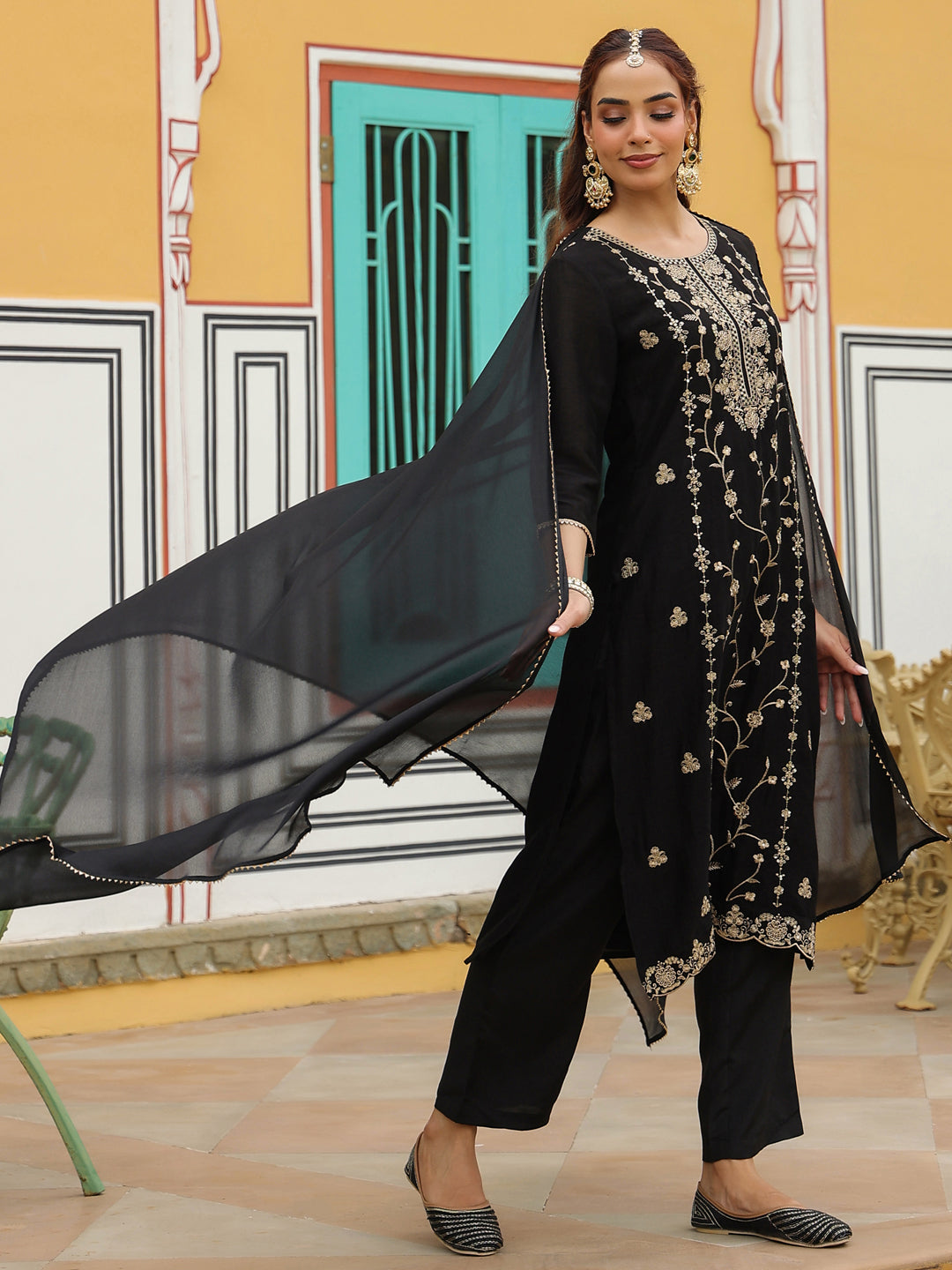 Janasya Women's Black Silk Blend Zari Embroidered Straight Kurta Set - qivii