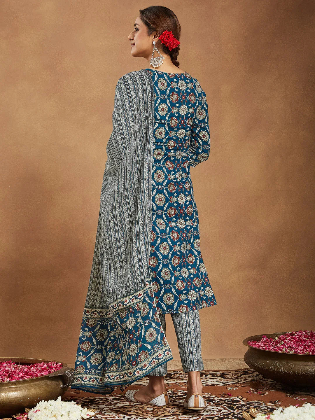 Janasya Women's Teal Blue Pure Cotton Floral Printed Straight Kurta Set