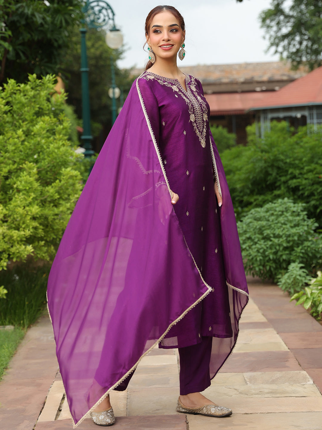 Janasya Women's Purple Silk Blend Zari Embroidered Straight Kurta Set