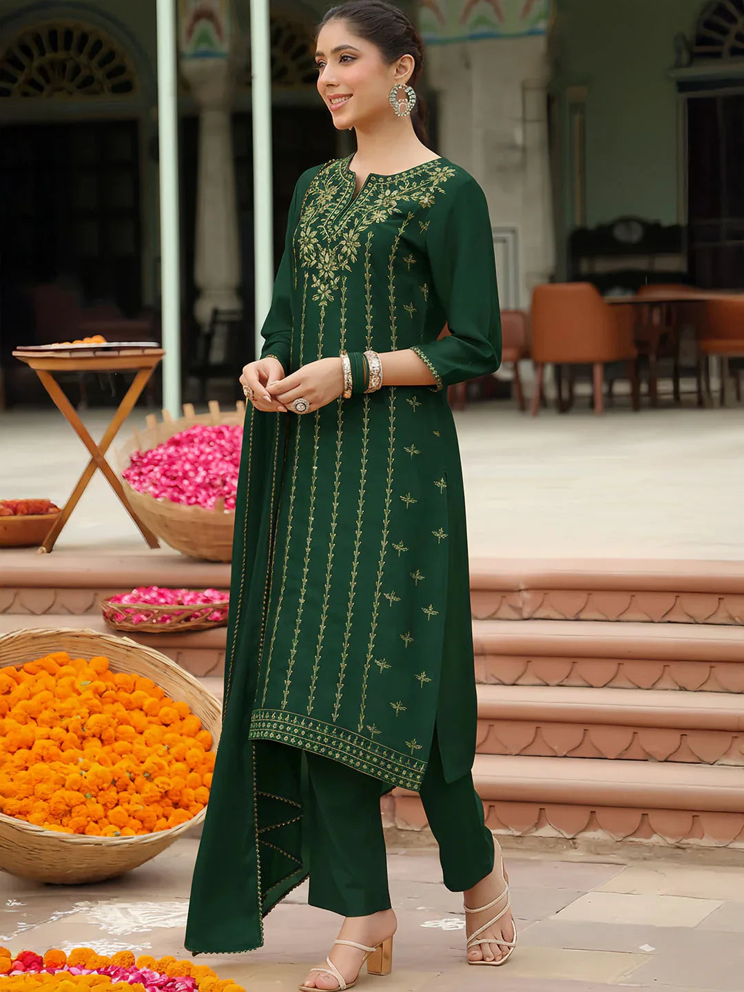 Janasya Women's Bottle Green Silk Blend Zari Embroidered Straight Kurta Set