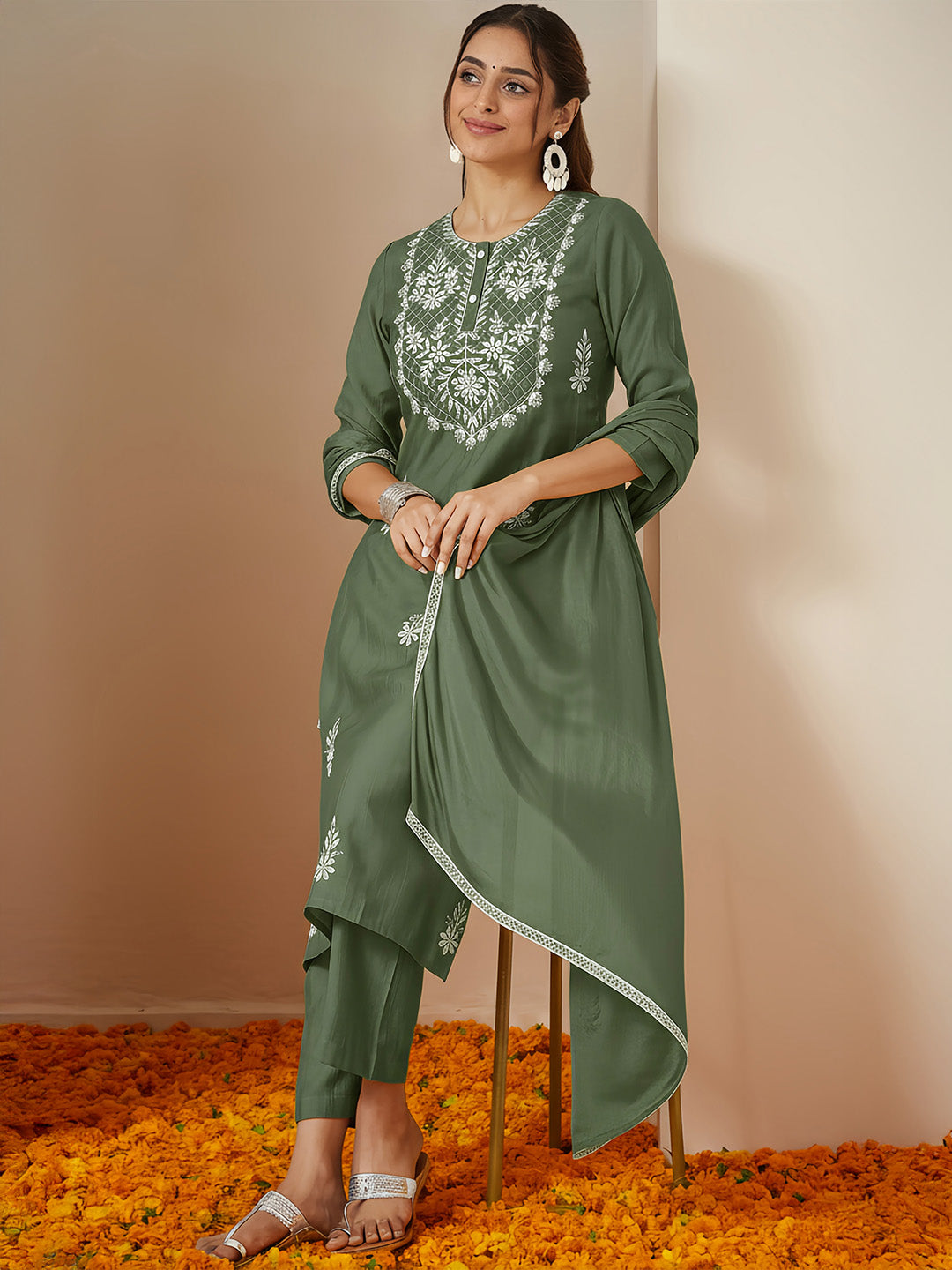 Janasya Women's Sage Green Silk Blend Embroidered Straight Kurta Set