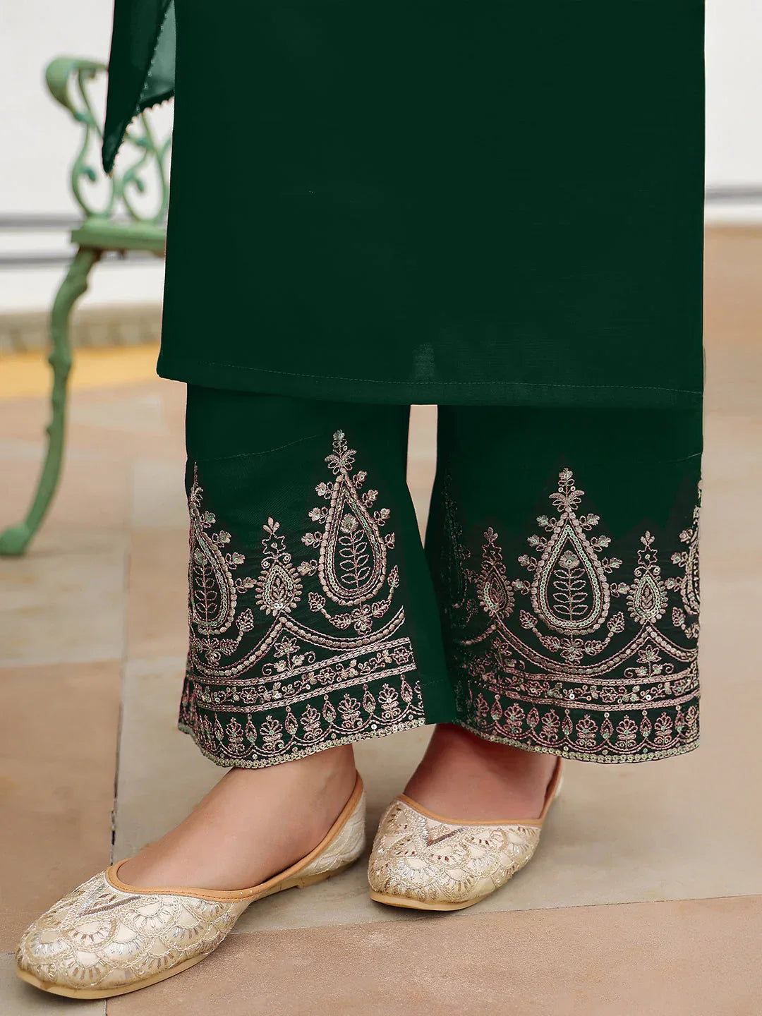 Janasya Women's Dark Green Chanderi Silk Zari Embroidered Straight Kurta Set