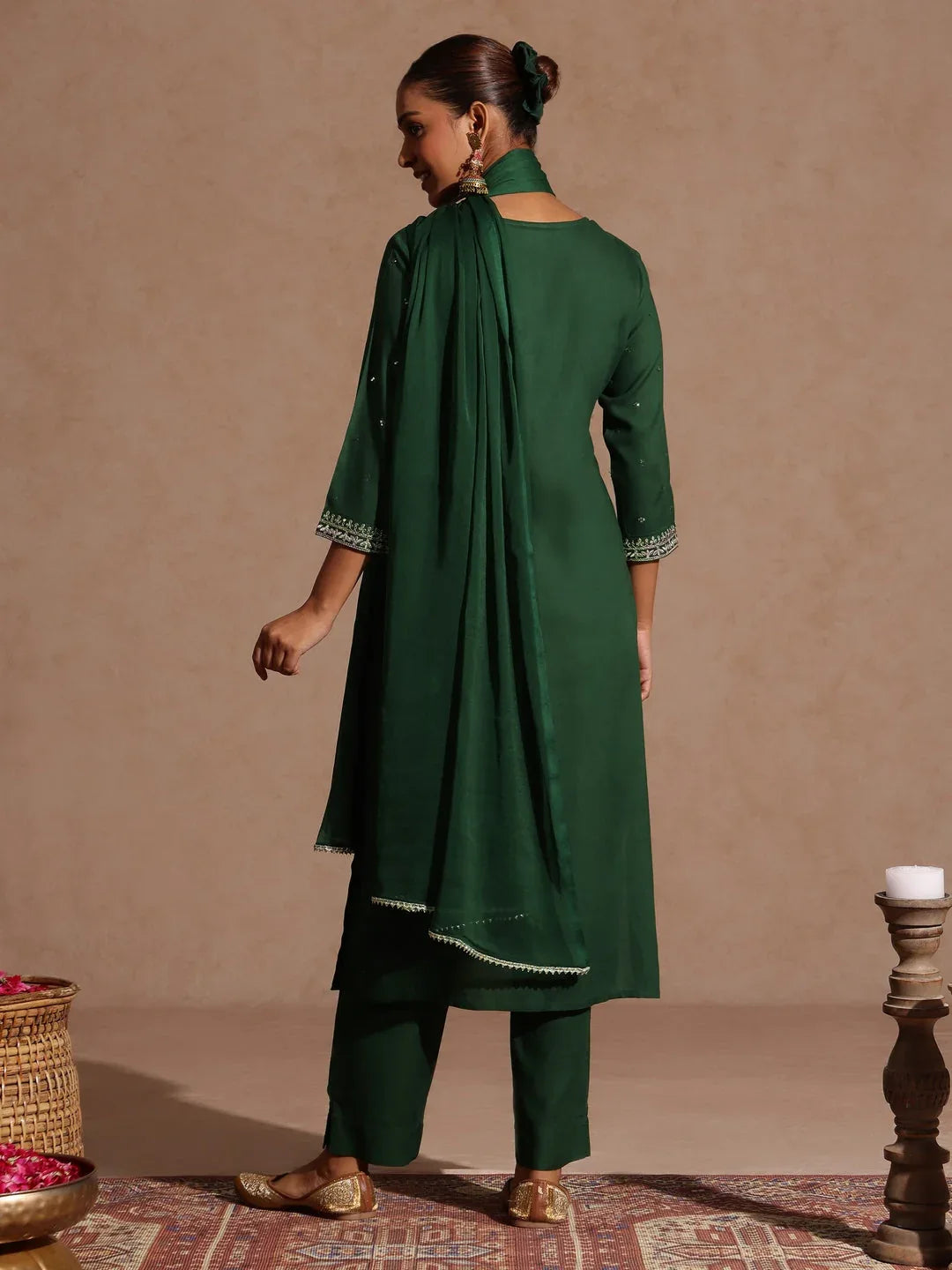 Janasya Women's Green Rayon Yoke Embroidered Sequinned Straight Kurta Set With Dupatta