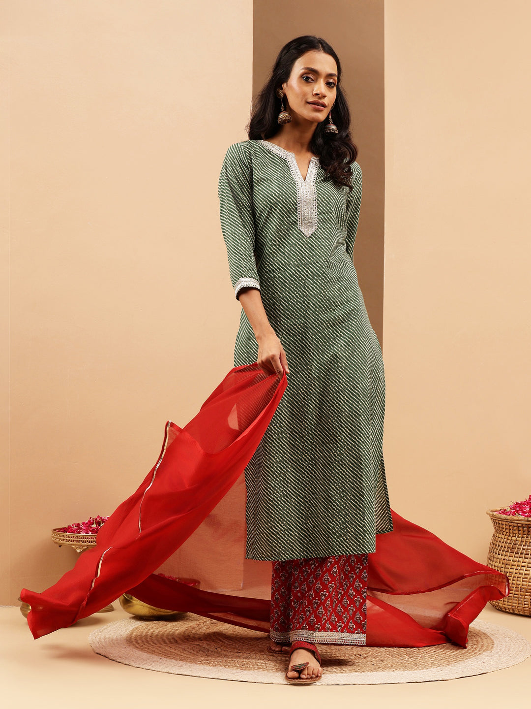 Janasya Women's Green & Maroon Pure Cotton Printed Straight Kurta Set - qivii
