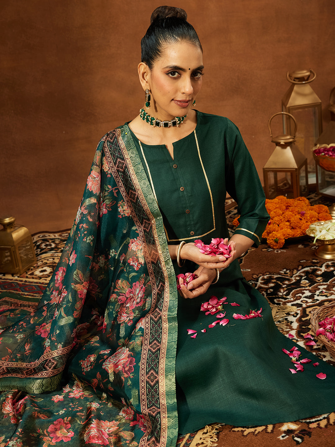 Janasya Women's Dark Green Cotton Blend Yoke Design Straight Kurta Set With Printed Dupatta - qivii