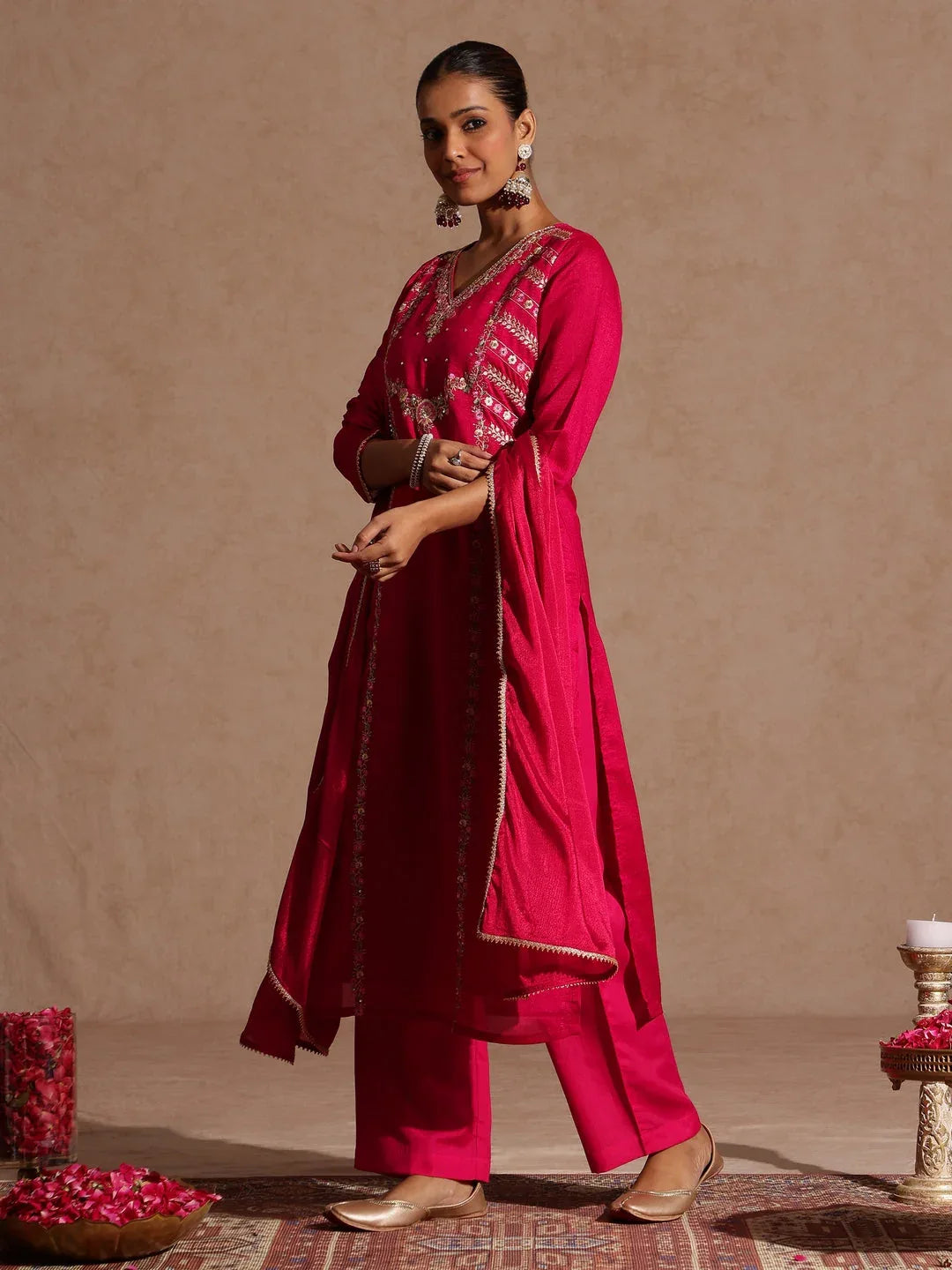 Janasya Women's Pink Silk Blend Zari Embroidered Straight Kurta Set