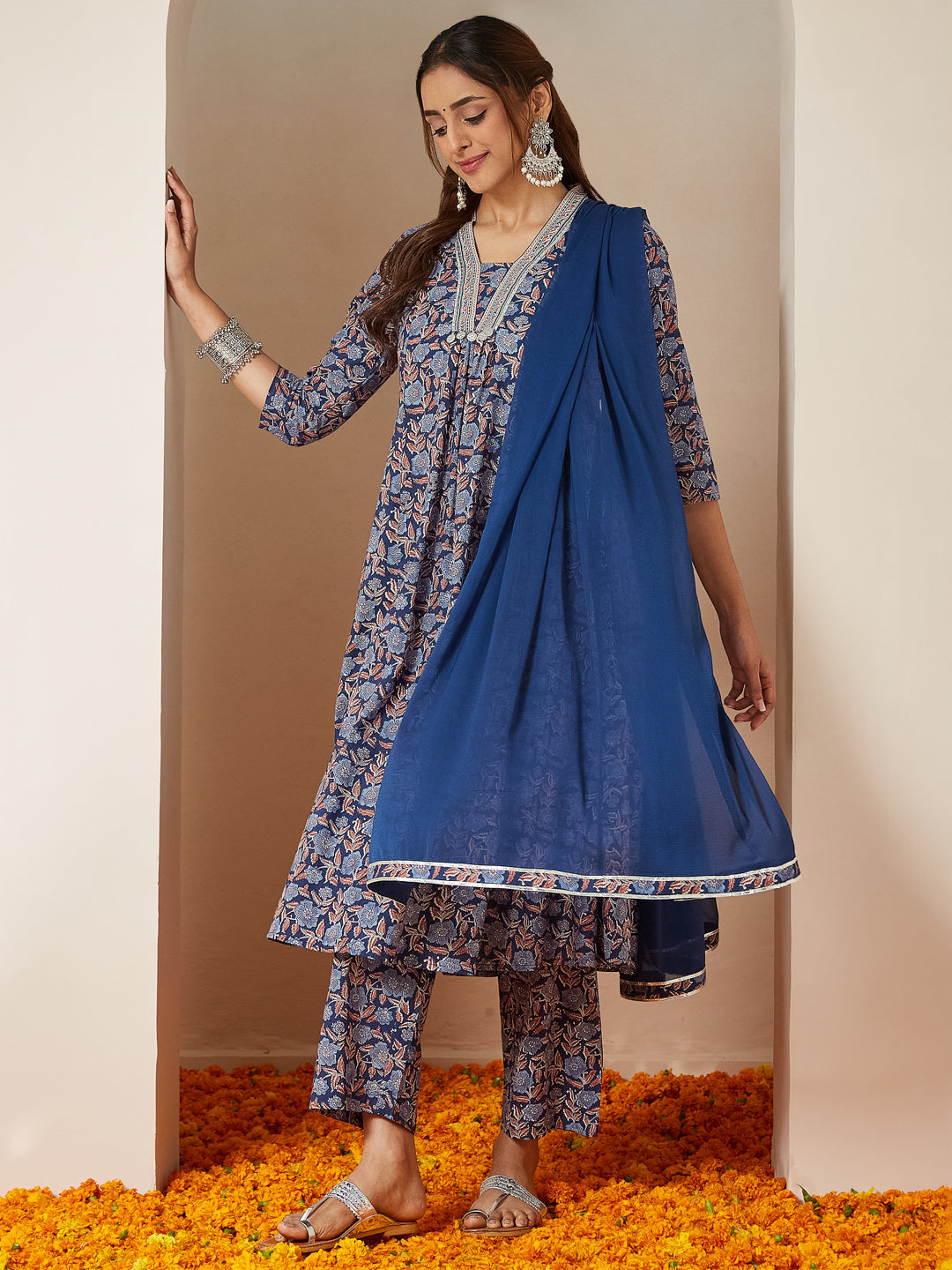 Janasya Women's Blue Pure Cotton Yoke Design Floral Printed A-line Kurta Set - qivii