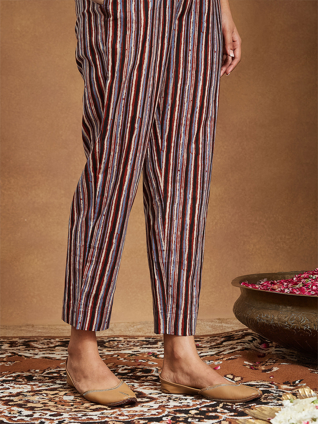 Janasya Women's Rust Pure Cotton Floral Printed Straight Kurta Set - qivii