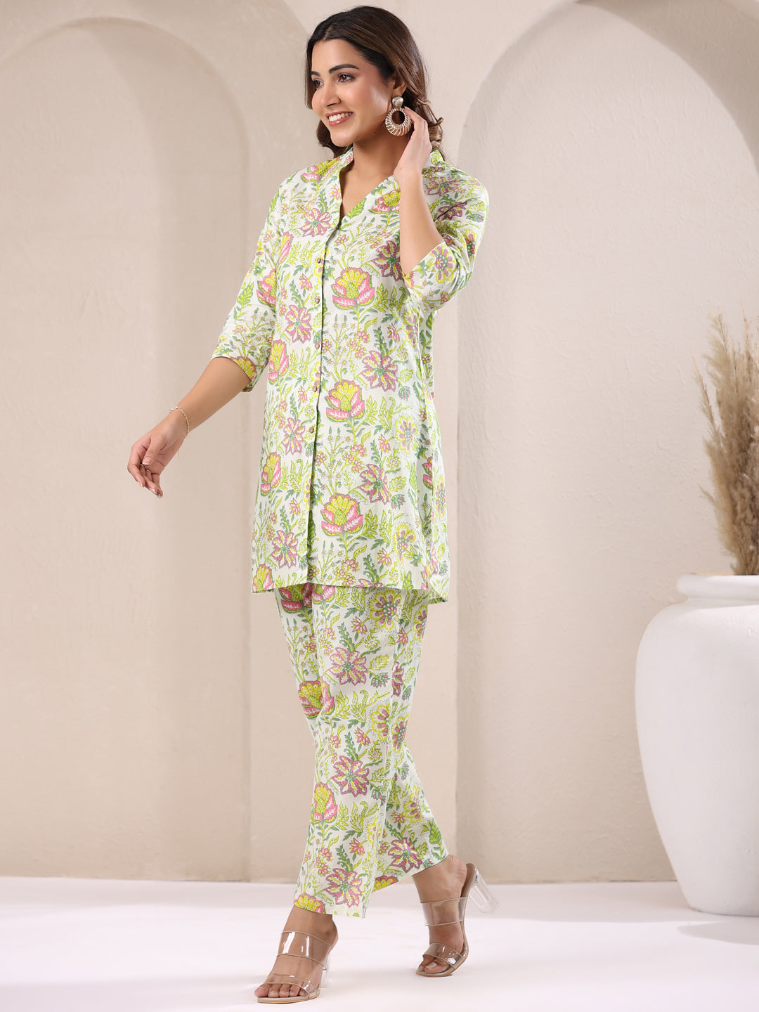 Green Pure Cotton Floral Printed Straight Co-ord Set - qivii