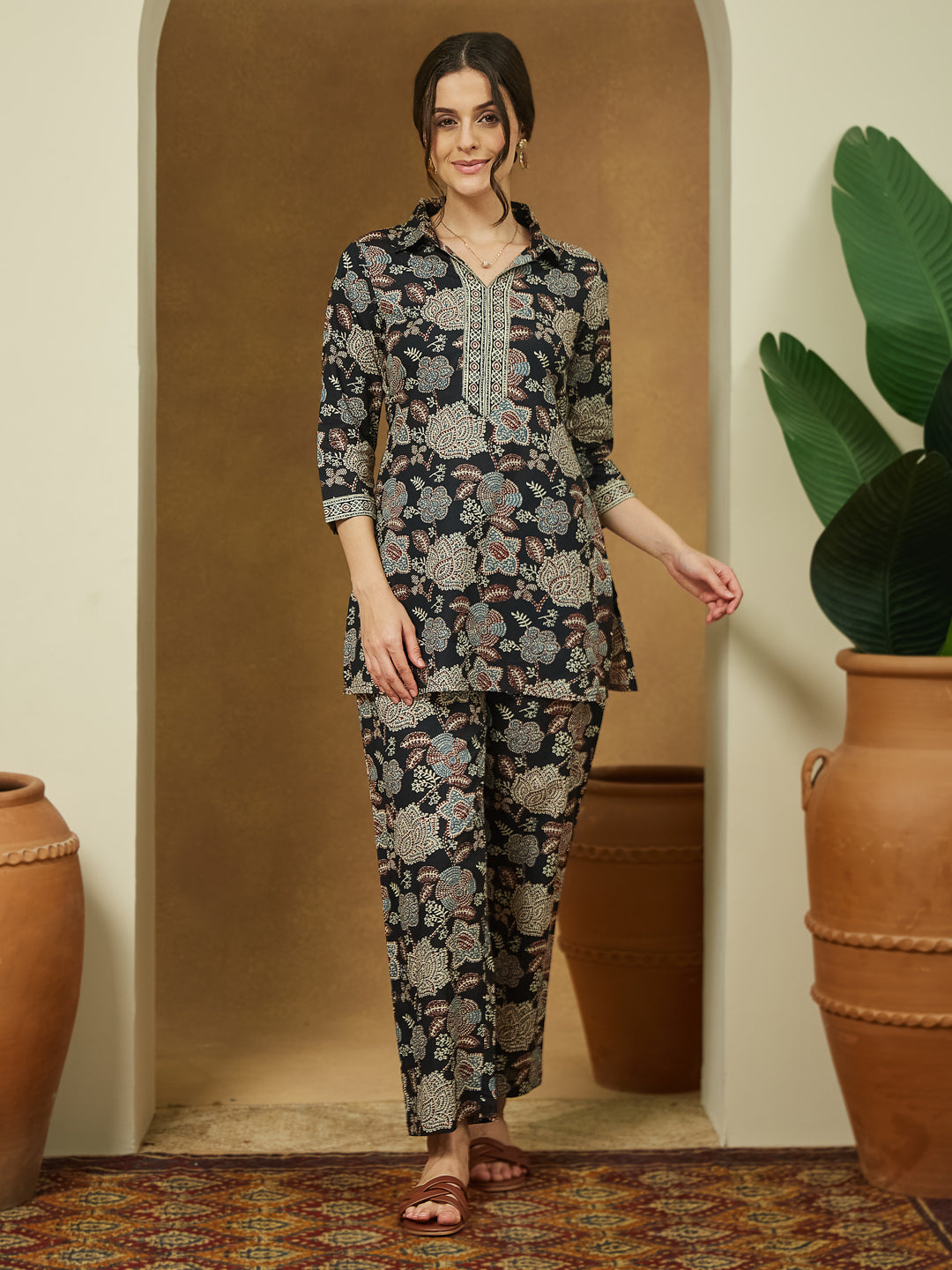 Janasya Women's Black Pure Cotton Floral Printed Straight Co-ord Set - qivii