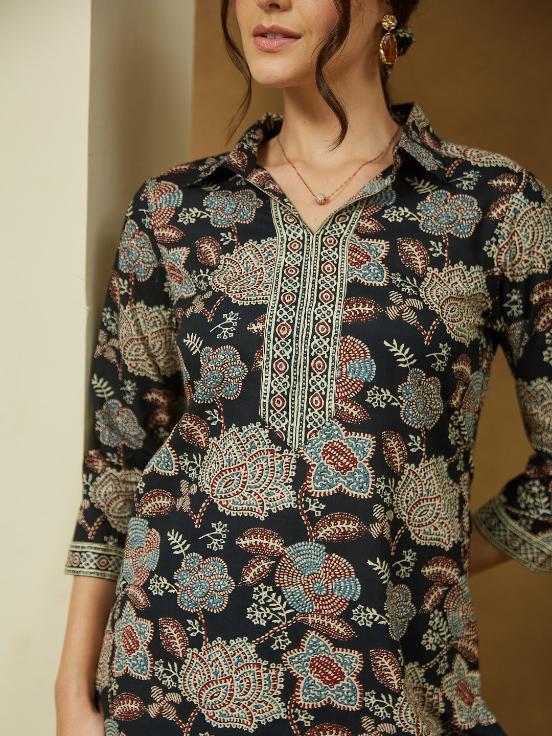 Janasya Women's Black Pure Cotton Floral Printed Straight Co-ord Set - qivii