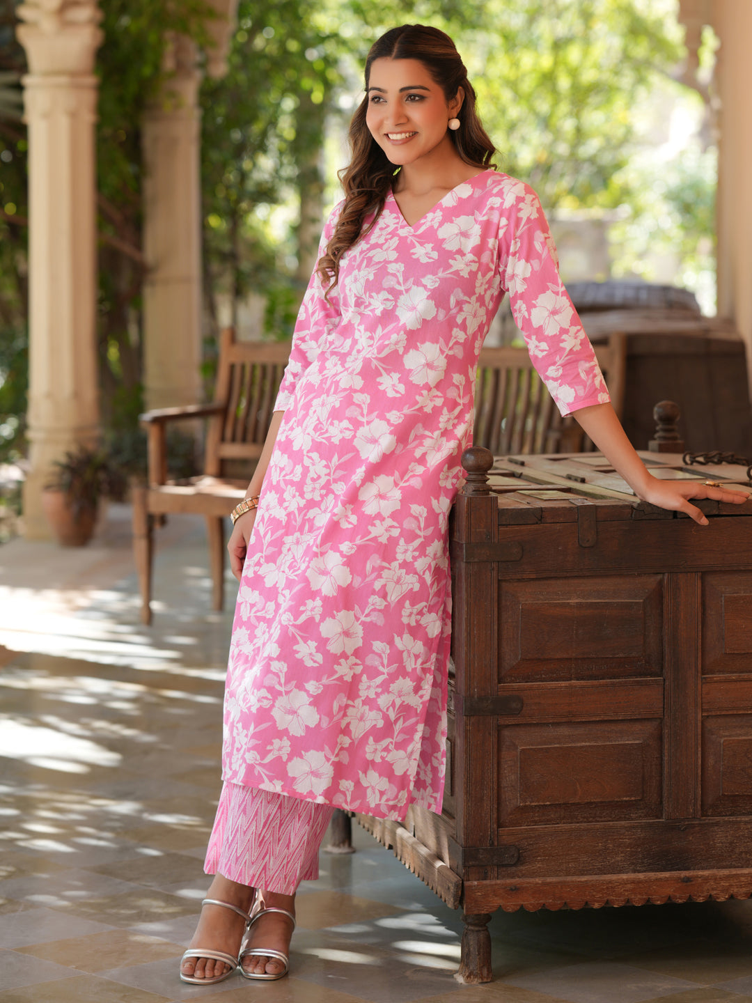 Pink Pure Cotton Floral Printed Straight Kurta Pant Set - qivii