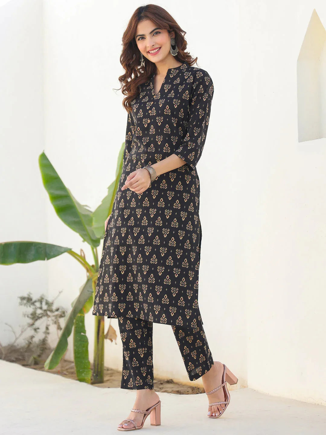 Black Pure Cotton Floral Printed Straight Kurta Pant Set