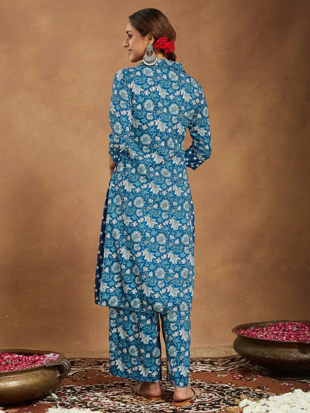 Janasya Women's Blue Pure Cotton Floral Printed A-line Kurta Set
