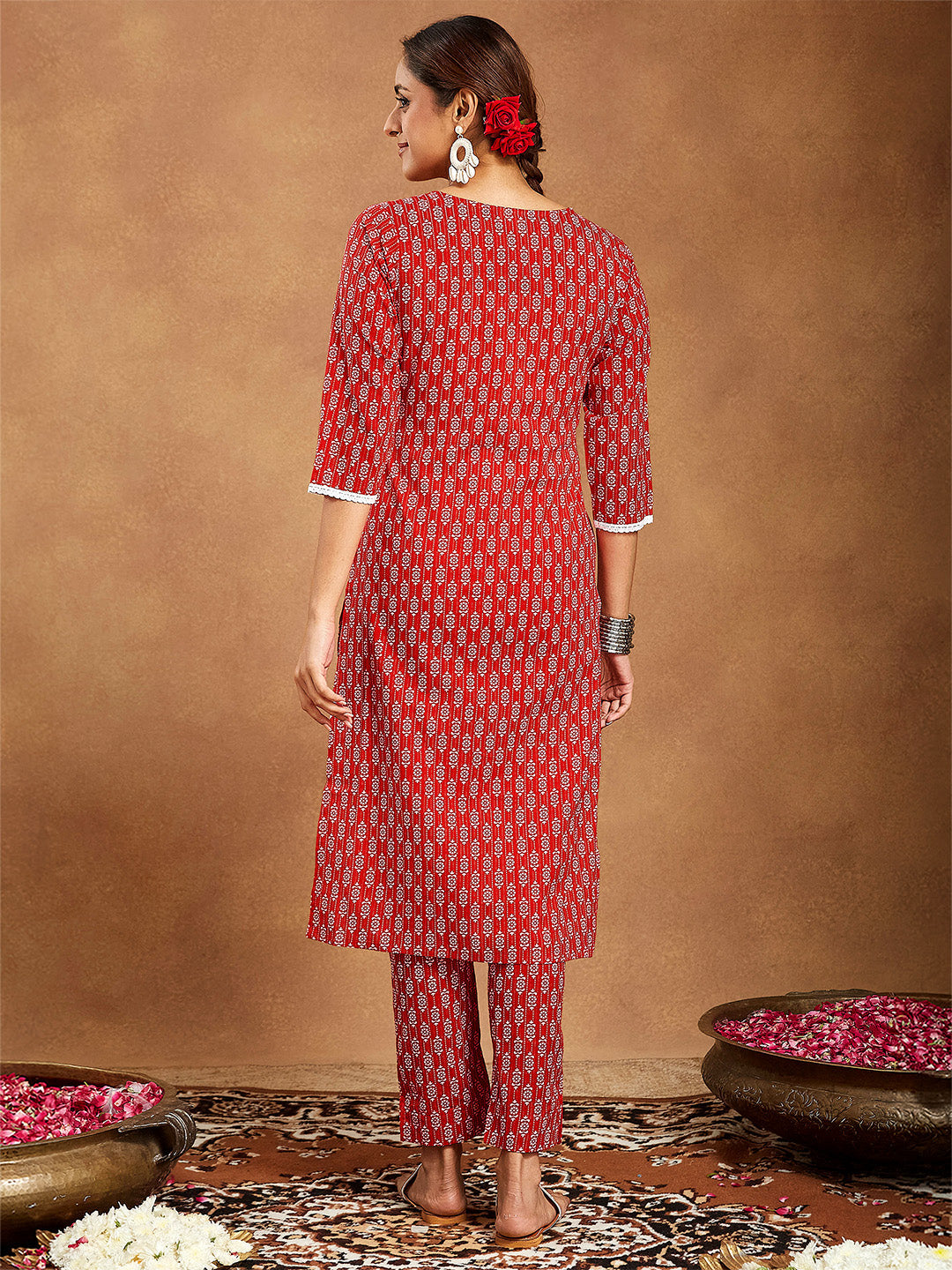 Janasya Women's Red Pure Cotton Ethnic Motifs Printed Straight Kurta Pant Set - qivii