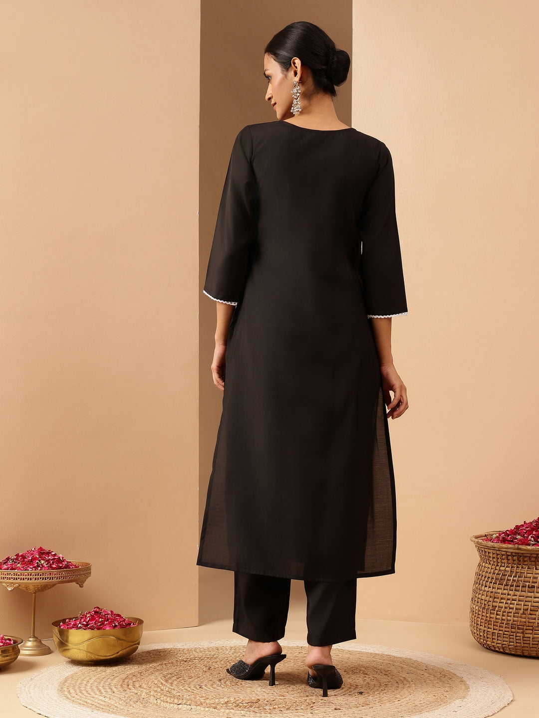 Janasya Women's Black Chanderi Silk Embroidered Straight Kurta Pant Set - qivii