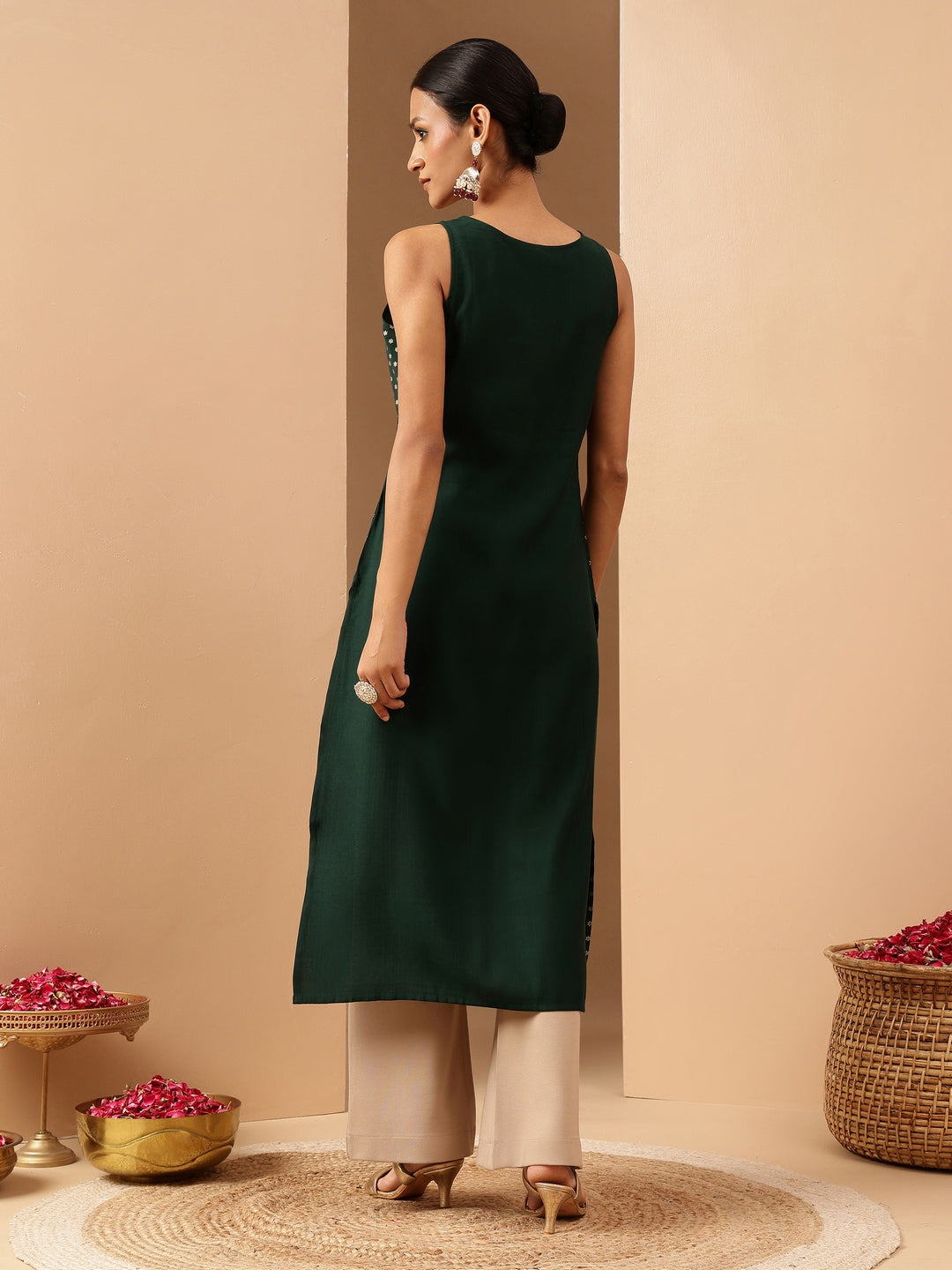 Janasya Women's Dark Green Silk Blend Zari Yoke Embroidered Gold Printed Straight Kurta - qivii