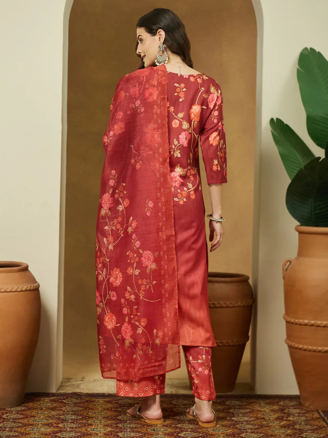 Janasya Women's Rust Cotton Blend Floral Printed Straight Kurta Set