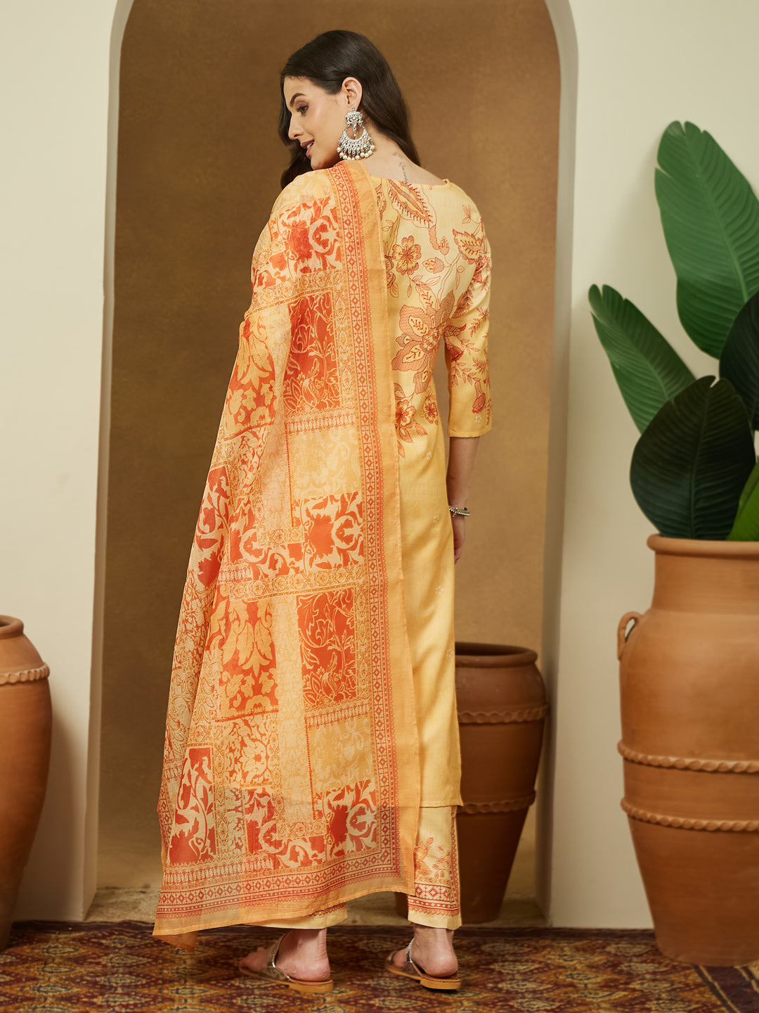 Janasya Women's Yellow Cotton Blend Floral Printed Straight Kurta Set - qivii