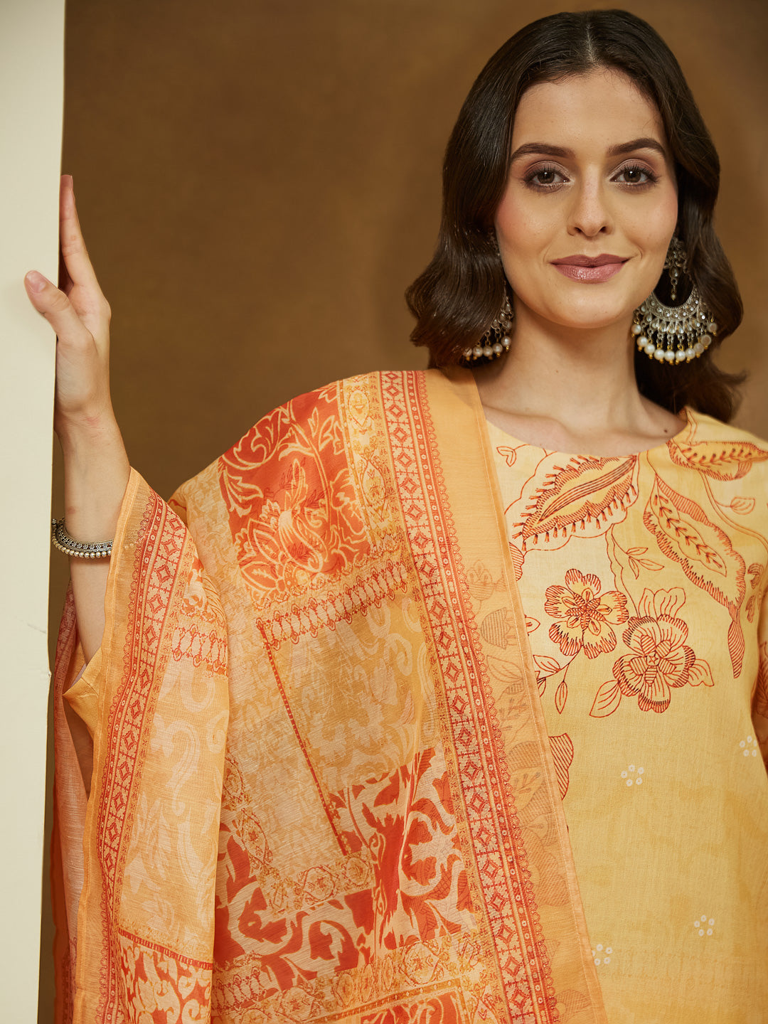 Janasya Women's Yellow Cotton Blend Floral Printed Straight Kurta Set - qivii