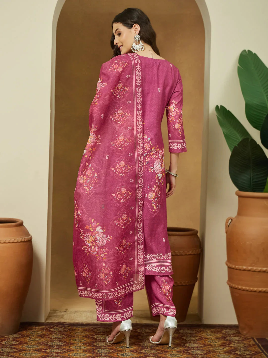 Janasya Women's Pink Cotton Blend Floral Printed Straight Kurta Set