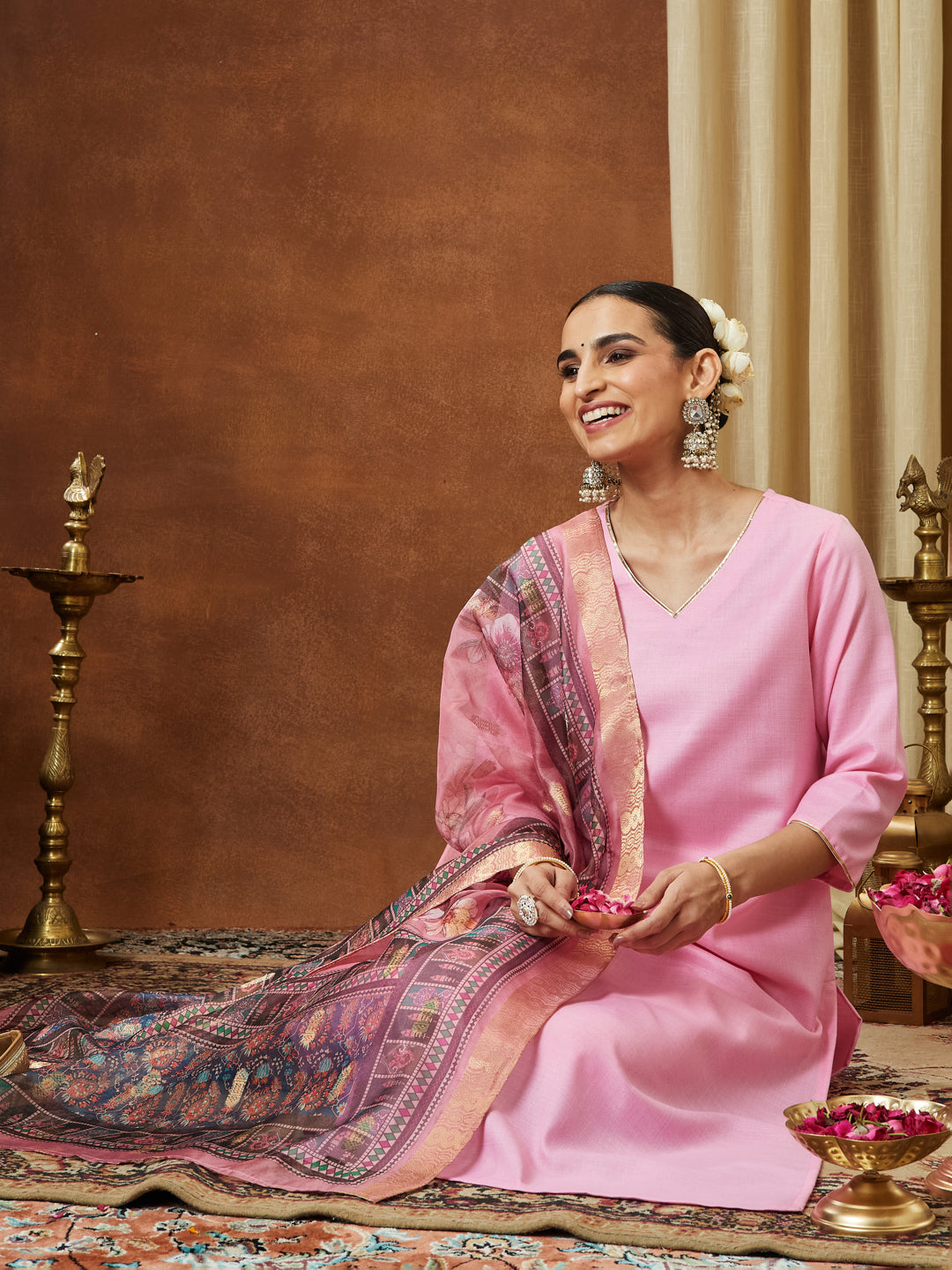 Janasya Women's Light Pink Cotton Blend Yoke Design Straight Kurta Set With Printed Dupatta