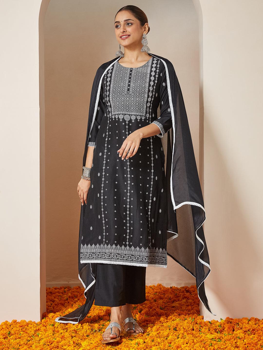 Janasya Women's Black Silk Blend Embellished Straight Kurta Set - qivii