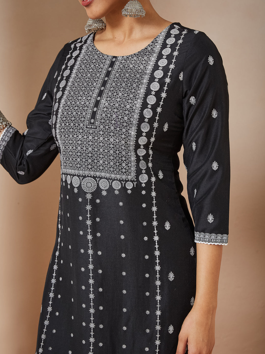 Janasya Women's Black Silk Blend Embellished Straight Kurta Set - qivii