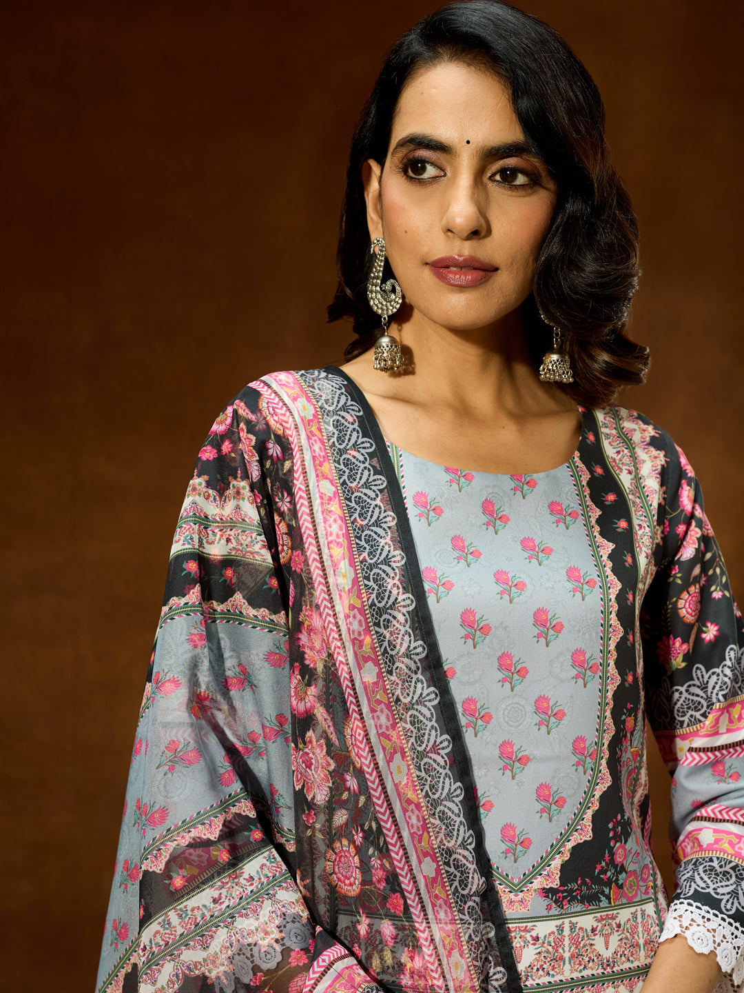 Janasya Women's Black Cotton Blend Floral Printed Straight Kurta Set