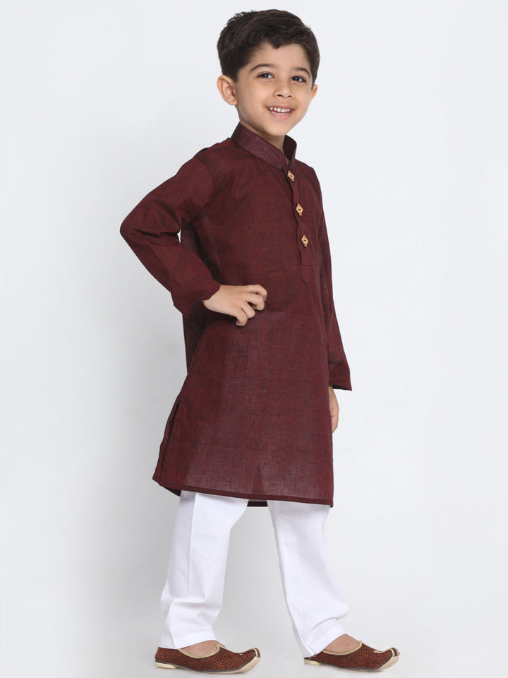 Vastramay Pure Handloom Cotton Maroon and White Baap Beta Kurta Pyjama set