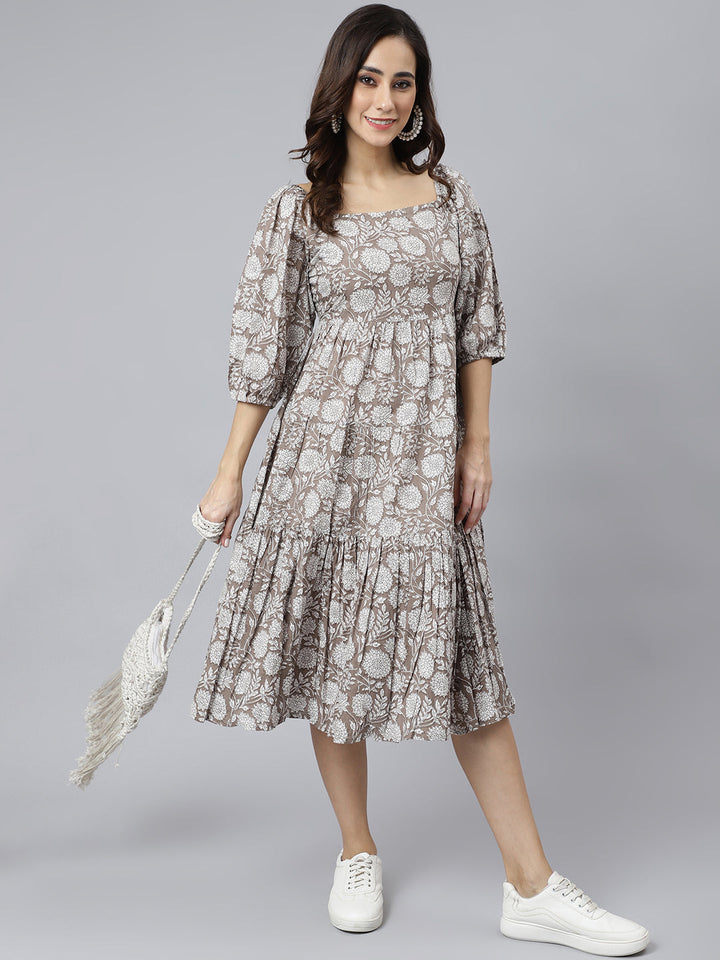 Grey cotton floral print flared western dress by Janasya, perfect for summer outings and gatherings