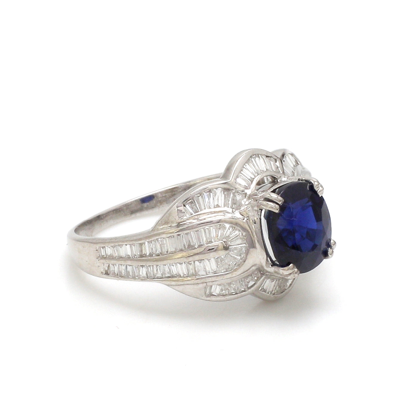 JPRG-3100/8110 Blue Sapphire Oval With Diamond Ring