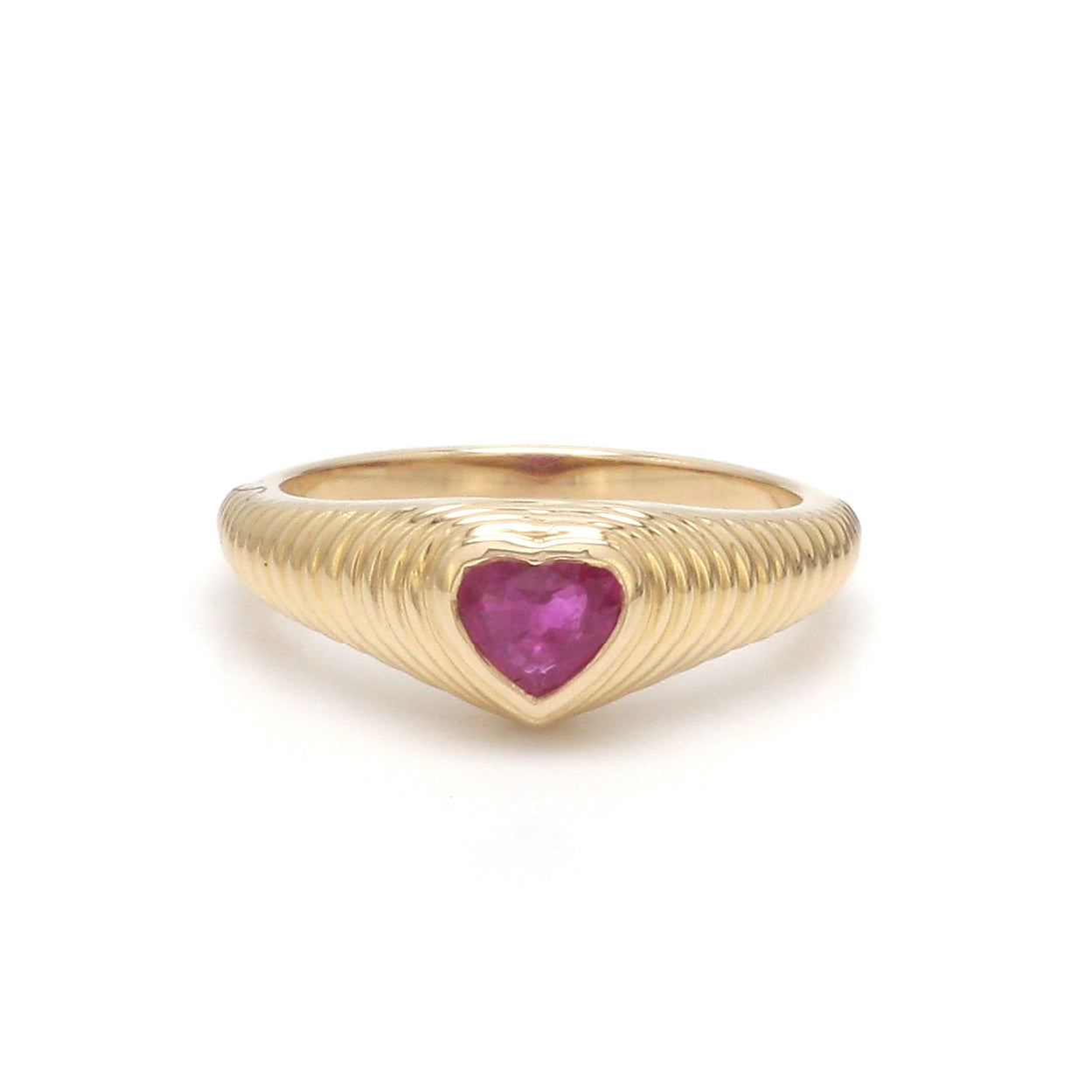 JPRG-3462/8842 Ruby Heart Ribbed Ring