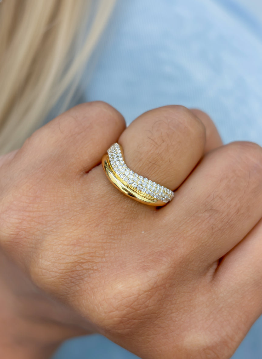 JPRG-3578/9088 Diamond Round Wave Ring