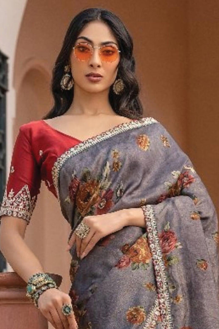 Engaging Grey Color Viscose Fabric Saree With Printed Work