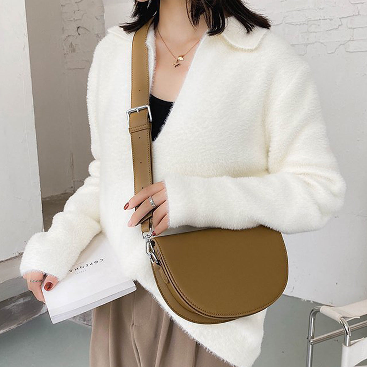 Virelle | Crossbody Bag  - By Qivii