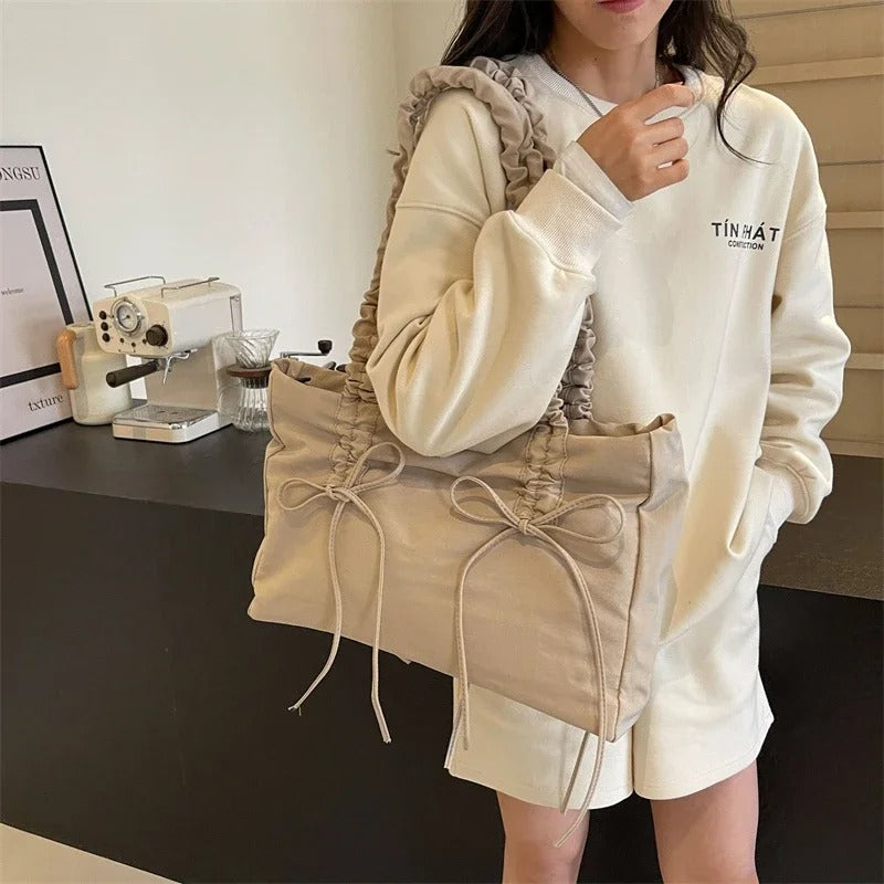 Noeda | Tote Bag  - By Qivii