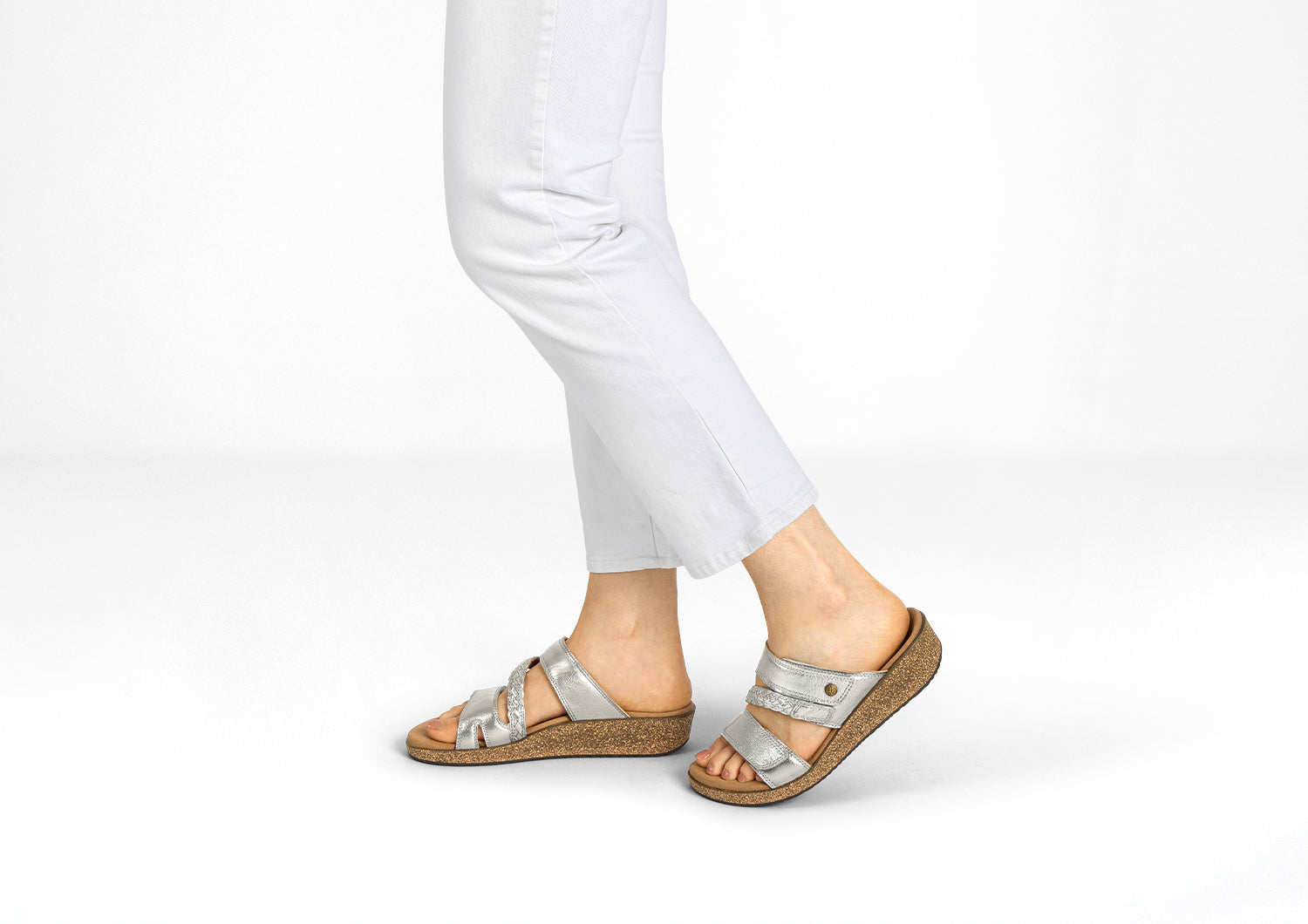 Carrie – Strahlender Glanz in edlem Platin  - By Qivii