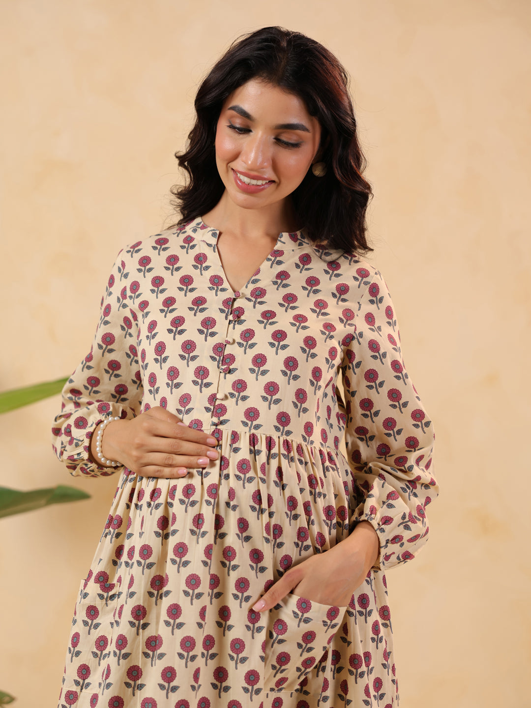Janasya Women's Cream Pure Cotton Floral Printed A-line Maternity Kurta Pant Set - qivii